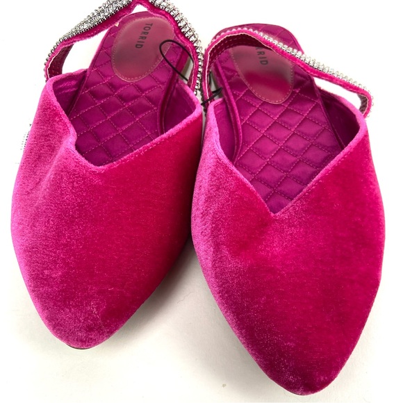 NWT Torrid Fuchsia Velvet Flats with Rhinestone Strap - Picture 4 of 15